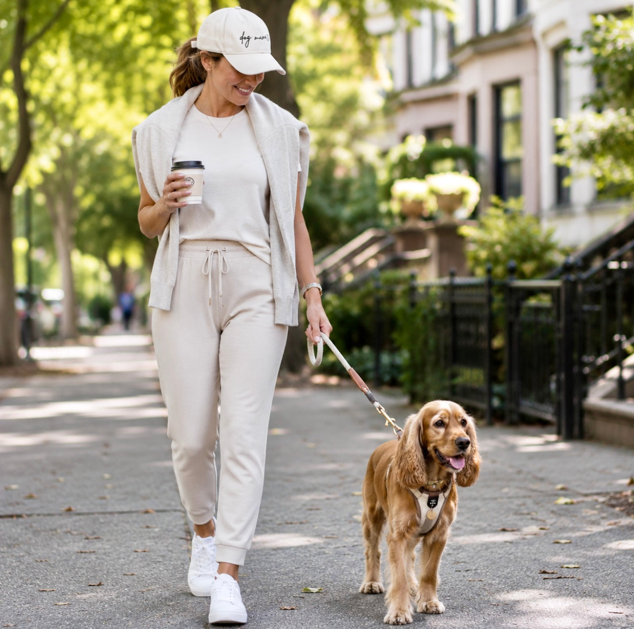 DOG MOM Embroidered Baseball Cap - WHITE